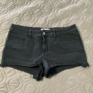 Victoria Secret PINK black denim shorts size 10.